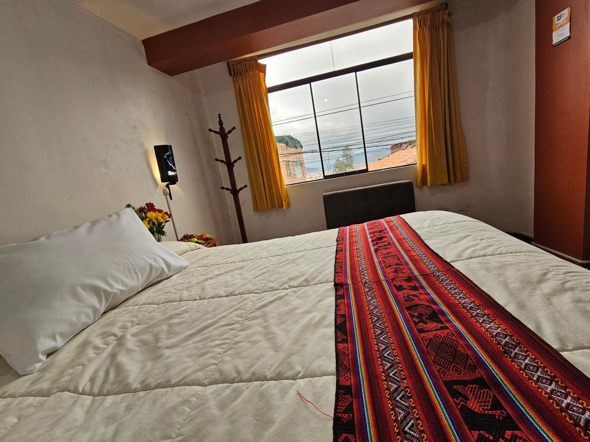 Hostal Con Vista A La Ciudad Santa Ana Cuzco Esterno foto